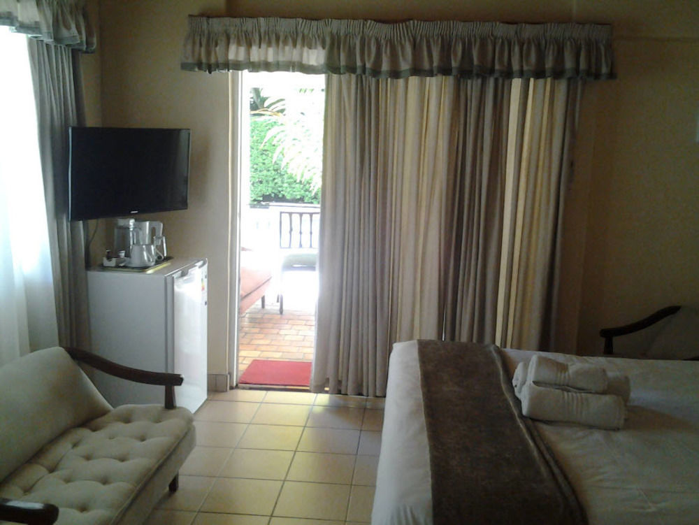 Sethule Lodge Bulawayo Extérieur photo
